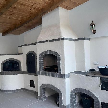 Casa De Langa Padure Hotell Sighetu Marmaţiei Exteriör bild