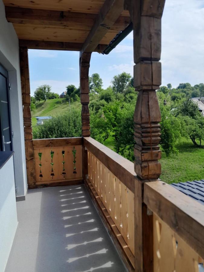 Casa De Langa Padure Hotell Sighetu Marmaţiei Exteriör bild