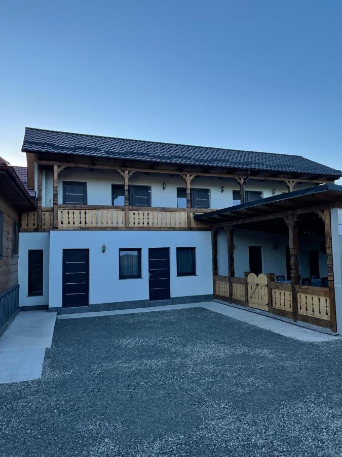 Casa De Langa Padure Hotell Sighetu Marmaţiei Exteriör bild