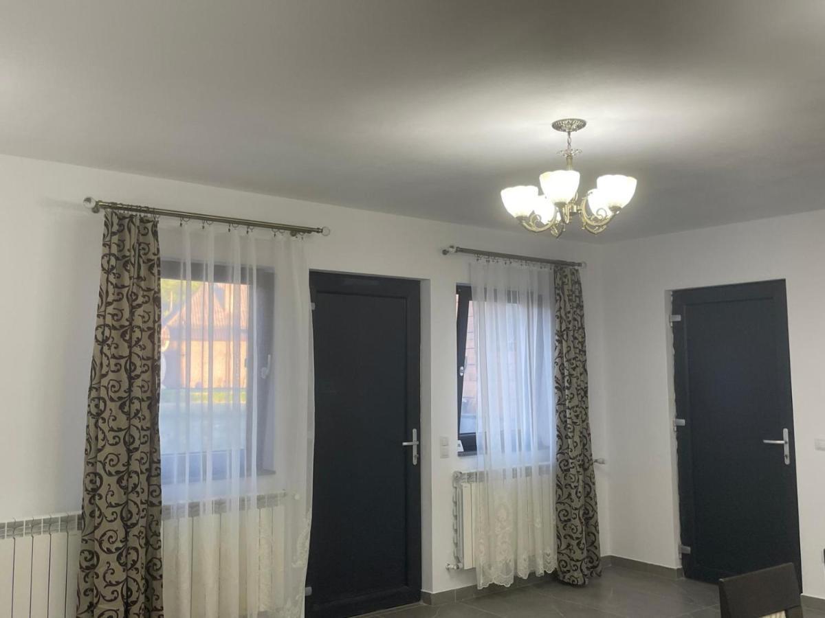 Casa De Langa Padure Hotell Sighetu Marmaţiei Exteriör bild
