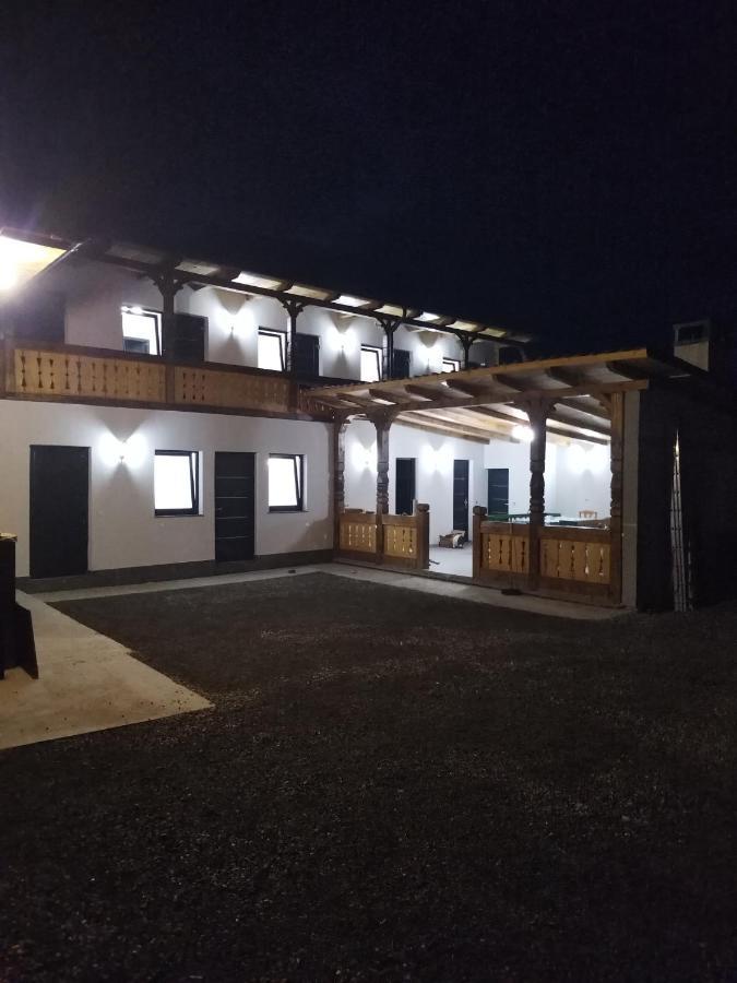 Casa De Langa Padure Hotell Sighetu Marmaţiei Exteriör bild